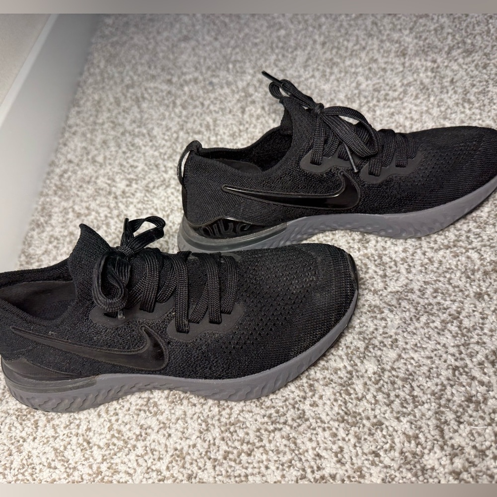 Nike Reacts Size 6. Women’s - Picture 2 of 2